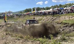 Düzce'de Off-Road festivali nefes kesti: 60 araç zorlu parkurda yarıştı