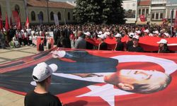 Edirne'de 19 Mayıs coşkusu: Bayrağını alan kutlama alanına koştu
