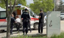 'Erkek arkadaş' kavgasında 3 kız bıçakla yaralandı