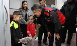 Erzurum'da minik dadaşlardan 'Emniyet kemeri' farkındalığı