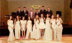 GKV 62. yıl mezunlarını unutulmaz bir baloyla uğurlandı