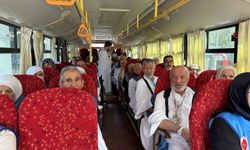 Hacı adayları Arafat yolunda