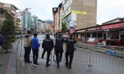Hakkari'de temel kazısı paniği: Kayma sonucu iş yerleri mühürlendi