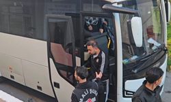 İBB'ye yönelik son dalga operasyonunda gözaltına alınan 12 kişi sağlık kontrolünden geçirildi