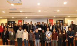 İzmir'de 15 Temmuz manşetleri bir kez daha atıldı