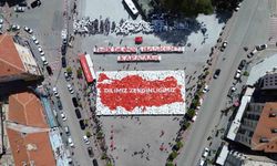 Karaman'da öğrencilerden 'Yürüyen Sözlük' gösterisi