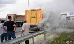 Kayseri'de tırın lastiklerinde çıkan yangın büyümeden söndürüldü