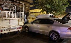 Kayseri'de yolda arızalanan otomobil sanayide alev aldı