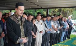 Kayseri'deki feci kazada hayatını kaybeden intern doktor Sakarya'da defnedildi