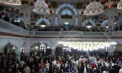 Kilis'te bayram namazında camiler doldu taştı
