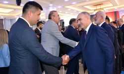 Manisa protokolü bayramlaştı