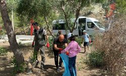 Minik eller ormanlar için seferber oldu