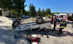Osmaniye'de kontrolden çıkan araç takla attı: 2 yaralı