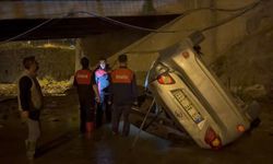 Osmaniye'de otomobil köprüden su kanalına uçtu: 3 yaralı