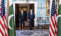 Pakistan Dışişleri Bakanı Dar, ABD'li mevkidaşı Rubio ile bir araya geldi