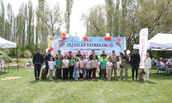 Pazarlar'da geleneksel uçurtma şenliği