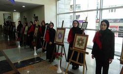 Peygamber Efendimizin künyelerinden oluşan 75 eserlik resim sergisi ilgi gördü