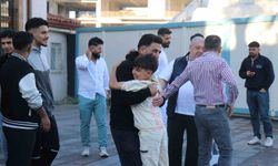 Sakarya'da vatandaşlar bayram namazı için camileri doldurdu