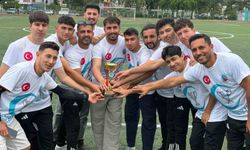 Salihli Ülküspor'da kupa coşkusu