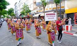 Soma'da Zeybek Festivali yoğun ilgi gördü