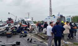 Takla atan otomobil ters döndü: 2'si çocuk 5 yaralı