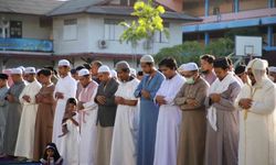 Tayland'da binlerce Müslüman Kurban Bayramı namazında bir araya geldi