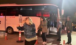 Tepebaşı Belediyesi'ne yönelik operasyonda gözaltında şüpheler sağlık kontrolünden geçirildi