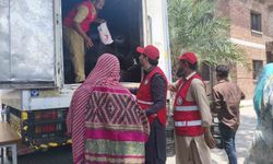 Türk Kızılay'ı Pakistan'da kurban hisse dağıtımına başladı