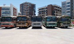 Türkiye'nin dört bir yanından gelen klasik otobüsler Eskişehir'de buluştu
