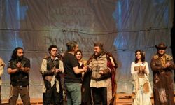Uluslararası Tiyatro Festivali Denizli'ye sanat rüzgarı estirdi