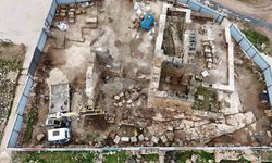 UNESCO Dünya Mirası Geçici Listesi'nde yer alan Zerzevan Kalesi'nde restorasyon çalışmaları devam ediyor