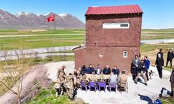 Vali Karakaya'dan güvenlik noktası ve hayvan bakımevine ziyaret