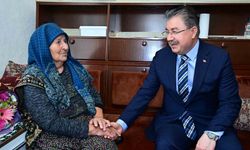 Vali Yılmaz'dan Ayşe teyzeye anlamlı ziyaret