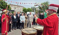 Yöresel ürünlere mehteranlı tanıtım