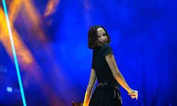 Zeynep Bastık'tan Manisa'da konser