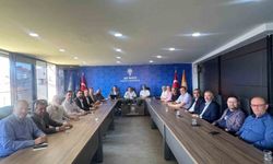 AK Parti'de yol haritası masaya yatırıldı