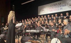 Çorum'da Türk sanat müziği ve Türk halk müziği konseri sanatseverleri mest etti