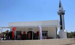 Depremin ardından inşa edilen 129'uncu cami olan 'Akçaova Kenan Güngör Camii' ibadete açıldı