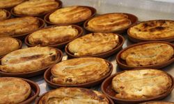 Diyarbakır'da tandırda çömleklerde pişirilen yeni lezzet börek talep görüyor