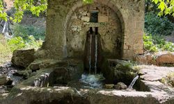 Diyarbakır'da tarihi çeşme harabeye döndü