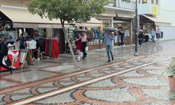 Edirne'de vatandaşlar yağmurun tadını çıkardı