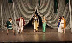 EGİAD Tiyatro Kulübü'nden anlamlı gece