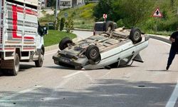 Eğirdir'de takla atan otomobilin sürücüsü yaralandı
