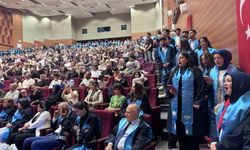 KAYÜ'de 'sadakat yeminli' mezuniyet