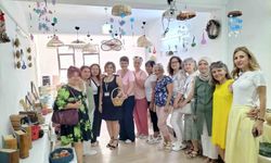 Köyceğiz'de atık kağıtlar sanata dönüştü
