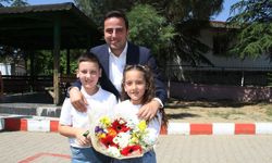 Kula'da 5 bin 557 öğrenci karne heyecanı yaşadı