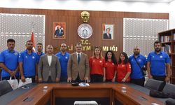 Salihli Kaymakamı Güldoğan antrenörleri makamında ağırladı