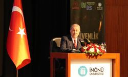 TBMM Milli Savunma Komisyonu Başkanı Hulusi Akar, Malatya'da öğrencilerle buluştu