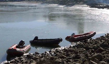 Gölette kaybolan genci arama çalışmaları devam ediyor