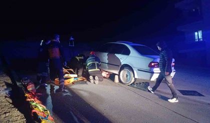 Otomobilin çarptığı motosikletli yaşamını yitirdi